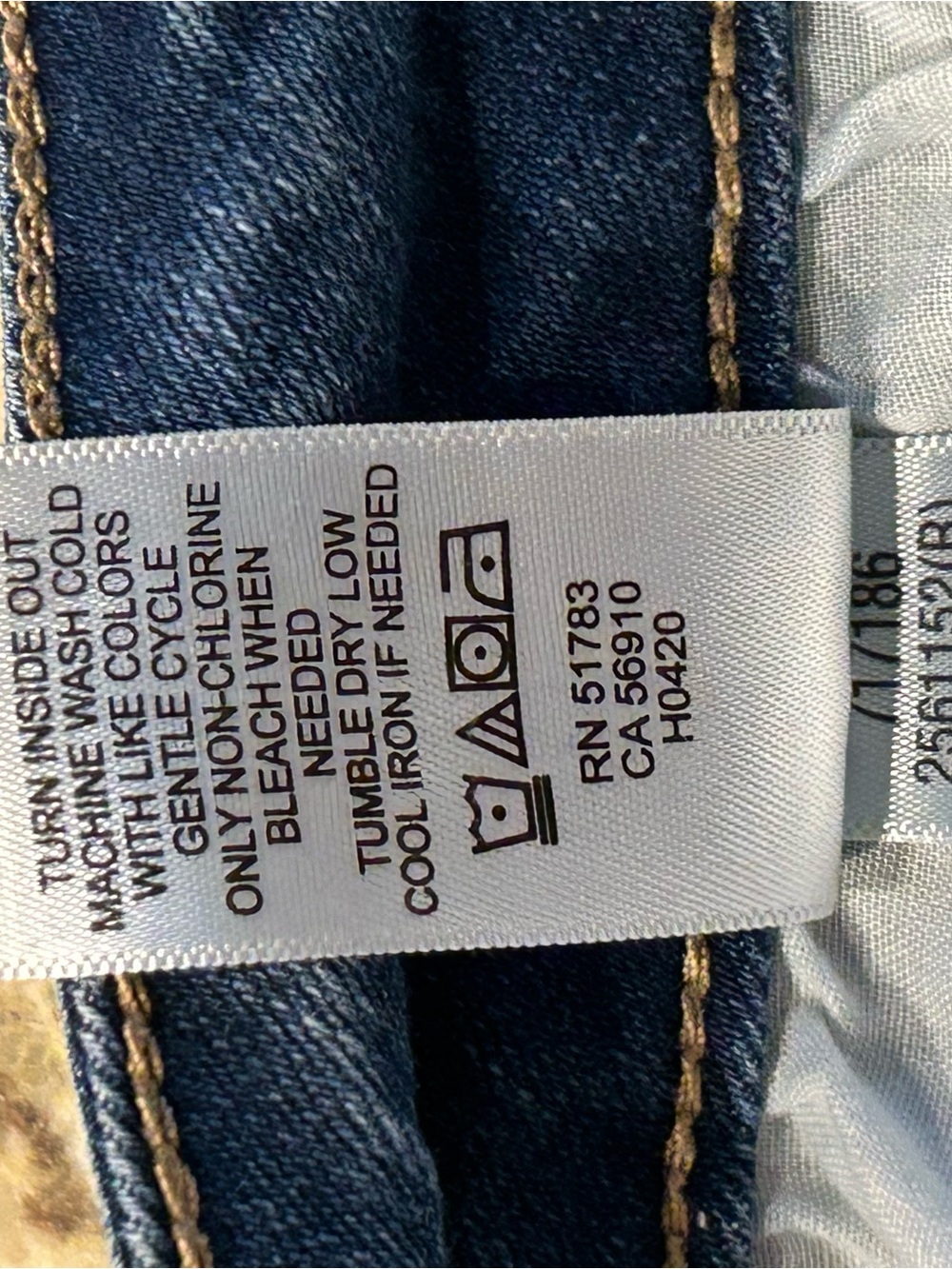 Maurice’s Blue Women’s size M 8/10 Mid-Rise Slim straight Jeans. Stretchy. - Picture 6 of 6